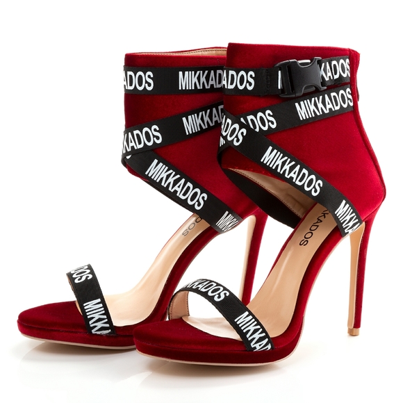 Heels - Picture 3 of 3